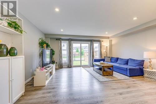 60 Netherwood Road, Kitchener, ON - Indoor Photo Showing Living Room