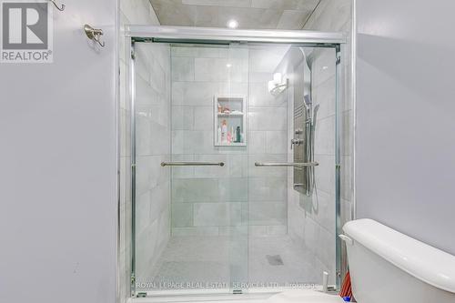 60 Netherwood Road, Kitchener, ON - Indoor Photo Showing Bathroom