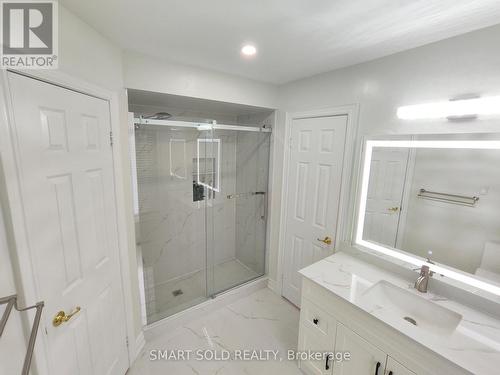 67 Chantilly Crescent, Richmond Hill, ON - Indoor Photo Showing Bathroom