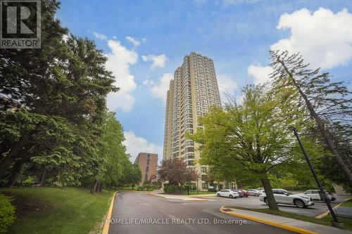 1802 - 8 LISA STREET  Brampton, ON L6T 4S6