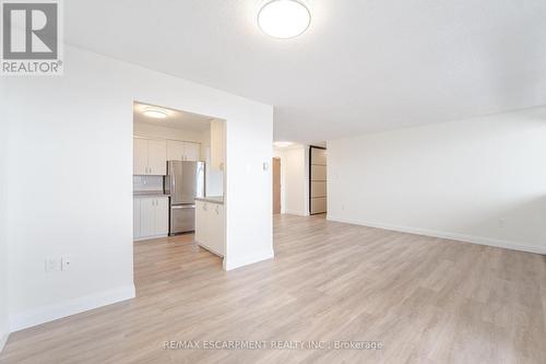 707 - 2301 Derry Road W, Mississauga, ON - Indoor