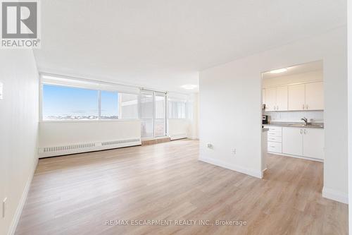 707 - 2301 Derry Road W, Mississauga, ON - Indoor