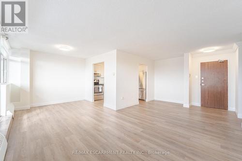 707 - 2301 Derry Road W, Mississauga, ON - Indoor