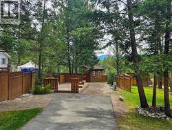 8523 Eacrett Road Lot# 9  Radium Hot Springs, BC V0A 1M0