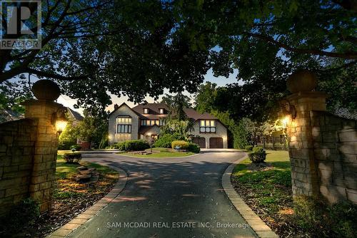 2235 Shawanaga Trail, Mississauga, ON - Outdoor