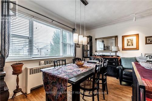 13 Mcmaster Avenue, Welland, ON - Indoor Photo Showing Dining Room