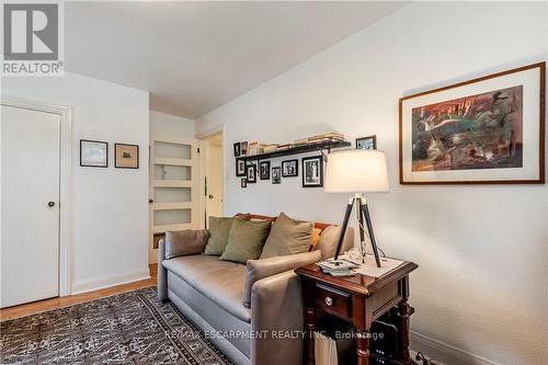 13 Mcmaster Avenue, Welland, ON - Indoor