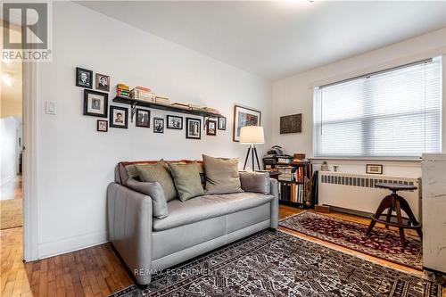 13 Mcmaster Avenue, Welland, ON - Indoor Photo Showing Other Room