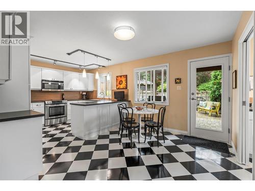 491 Terrace Drive, Coldstream, BC - Indoor