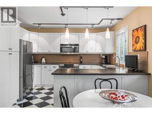 491 Terrace Drive, Coldstream, BC - Indoor Photo Showing Other Room