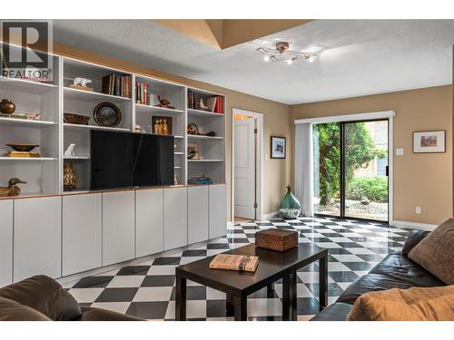 491 Terrace Drive, Coldstream, BC - Indoor