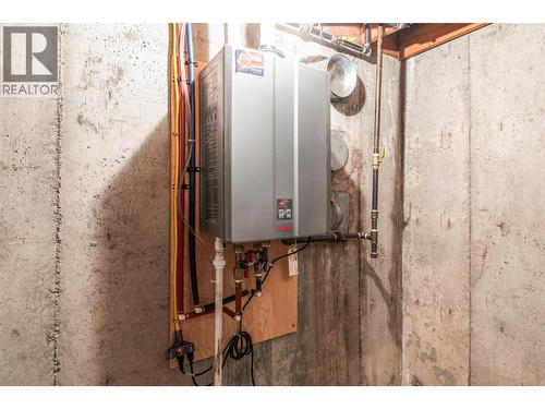 491 Terrace Drive, Coldstream, BC - Indoor Photo Showing Basement