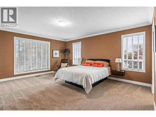 491 Terrace Drive, Coldstream, BC - Indoor Photo Showing Bedroom