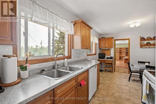 120 Massey Road, Alnwick/Haldimand, ON - Indoor Photo Showing Kitchen With Double Sink