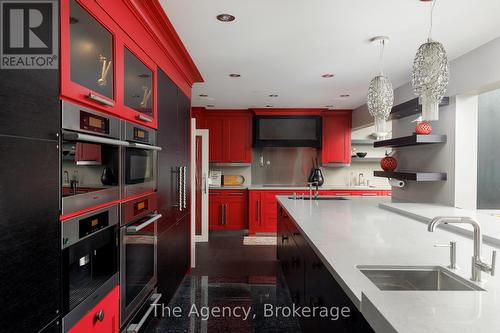 262 Mary Street, Oakville (Wo West), ON - Indoor Photo Showing Kitchen