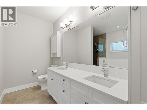127 Ridge Park, Penticton, BC - Indoor Photo Showing Bathroom
