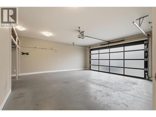 127 Ridge Park, Penticton, BC - Indoor Photo Showing Garage