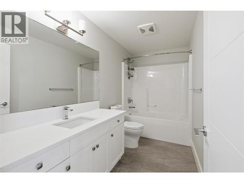 127 Ridge Park, Penticton, BC - Indoor Photo Showing Bathroom