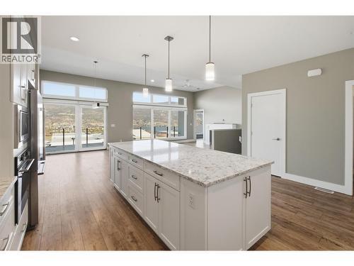 127 Ridge Park, Penticton, BC - Indoor Photo Showing Kitchen With Upgraded Kitchen