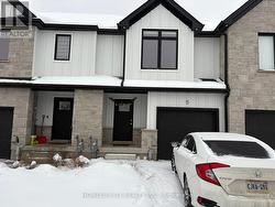 40 BASTIEN STREET  Cambridge, ON N1T 0E8