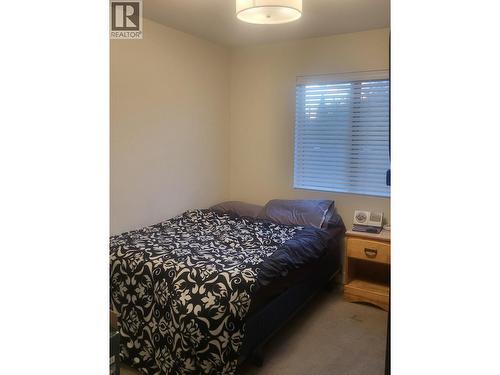 813 Rose Avenue, Kelowna, BC - Indoor Photo Showing Bedroom