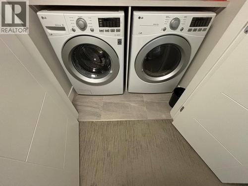 813 Rose Avenue, Kelowna, BC - Indoor Photo Showing Laundry Room