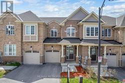 82 DUNDONALD TRAIL  Newmarket, ON L3Y 0E3