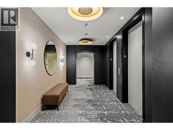 6th floor elevator - 