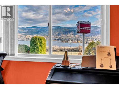 463 Ridge Road, Penticton, BC - Indoor