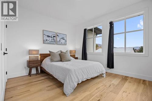 7236 L & A Road, Vernon, BC - Indoor Photo Showing Bedroom