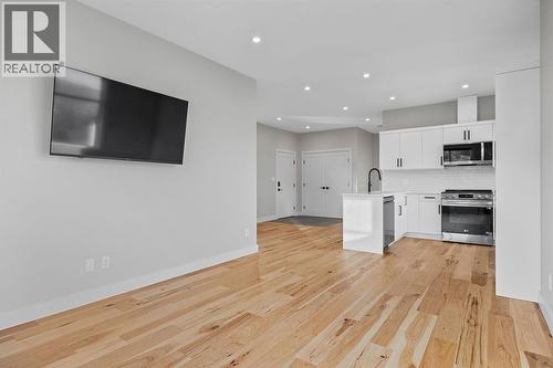 7236 L & A Road, Vernon, BC - Indoor Photo Showing Kitchen