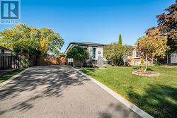 128 MOXLEY DRIVE  Hamilton, ON L8T 4R9