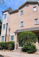 1502 - 28 ROSEBANK DRIVE  Toronto, ON M1B 5Z1