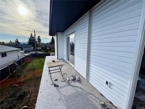 850 Sunderland Ave, Nanaimo, BC - Outdoor With Exterior