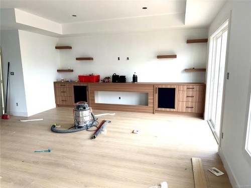 850 Sunderland Ave, Nanaimo, BC - Indoor