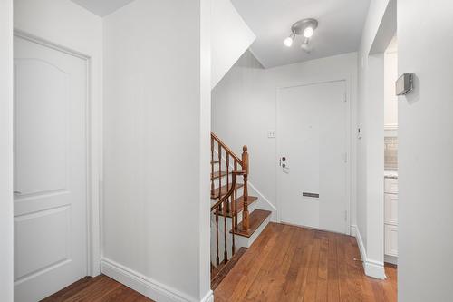 Hall d'entrée/Vestibule - 145 Rue Beacon, Kirkland, QC 