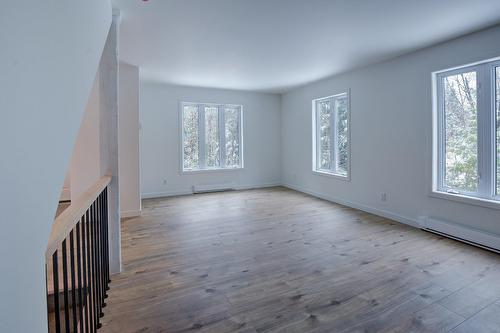 Salon - 184 Rue Lajeunesse, Saint-Colomban, QC - Indoor Photo Showing Other Room