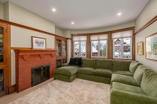 Boudoir - 555 Av. Argyle, Westmount, QC - Indoor Photo Showing Living Room With Fireplace
