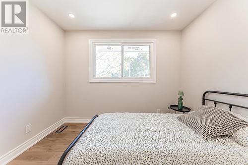323 Clifton Road, Kitchener, ON - Indoor Photo Showing Bedroom