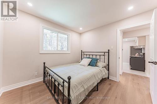 323 Clifton Road, Kitchener, ON - Indoor Photo Showing Bedroom