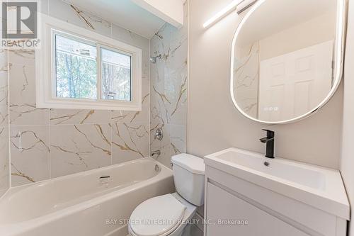323 Clifton Road, Kitchener, ON - Indoor Photo Showing Bathroom