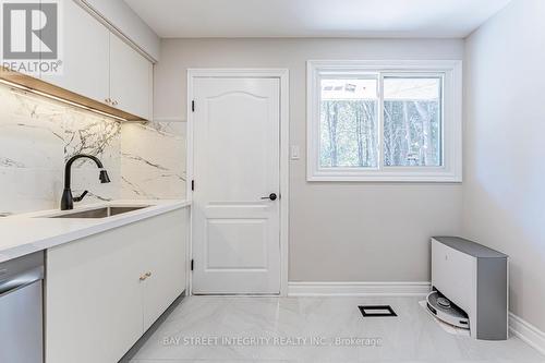 323 Clifton Road, Kitchener, ON - Indoor Photo Showing Other Room