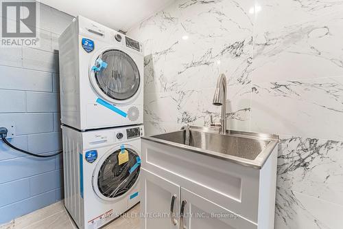 323 Clifton Road, Kitchener, ON - Indoor Photo Showing Laundry Room