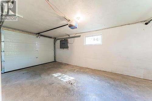 323 Clifton Road, Kitchener, ON - Indoor Photo Showing Garage