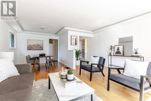 972 Southlawn Drive, Peterborough (Ashburnham Ward 4), ON - Indoor Photo Showing Living Room