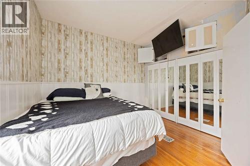 346 Brock Street South, Sarnia, ON - Indoor Photo Showing Bedroom