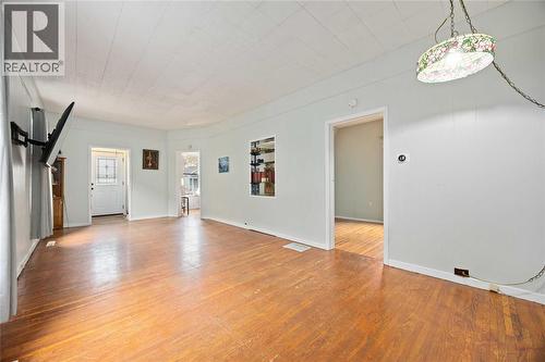 346 Brock Street South, Sarnia, ON - Indoor Photo Showing Other Room