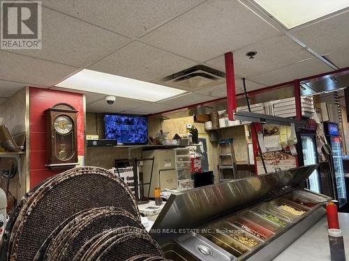 320 Bank Street, Ottawa, ON 