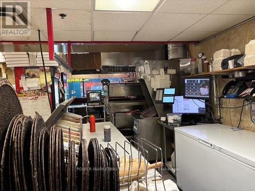 320 Bank Street, Ottawa, ON 