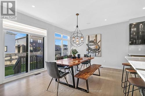 711 Moonflower Crescent, Ottawa, ON - Indoor Photo Showing Dining Room